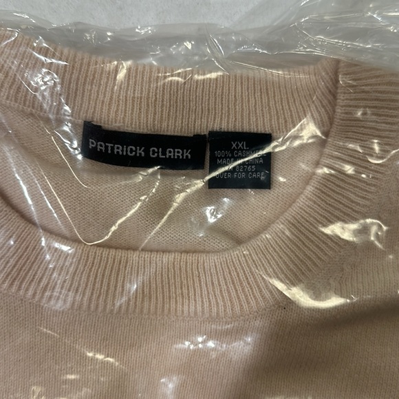 Men’s Patrick Clark 100% cashmere crew neck sweater - Picture 2 of 6